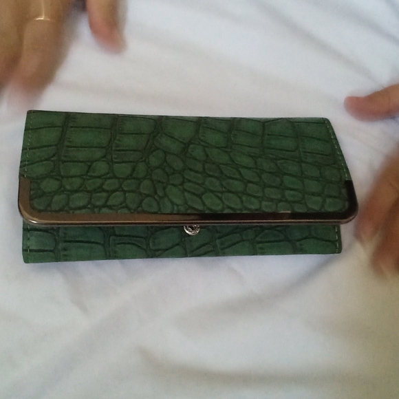 Faux Croc wallet new w/Tags - Picture 2 of 9